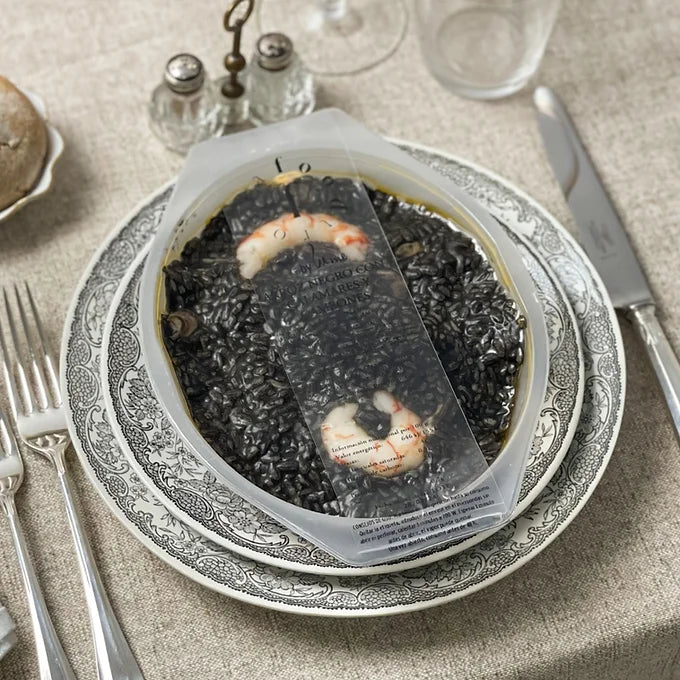 Arroz Negro con calamares y gambones