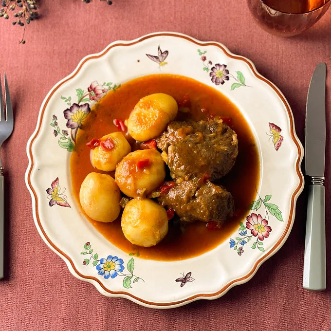 Carrilleras en salsa con patatas