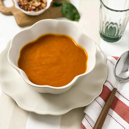 Crema de tomate con zanahorias asadas y Albahaca