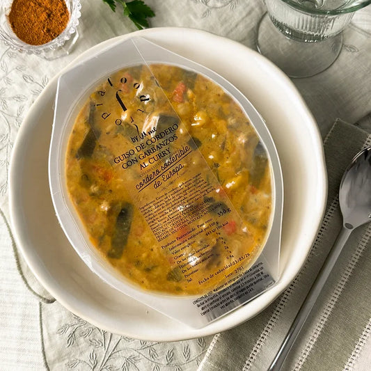 Guiso de cordero con garbanzos al curry