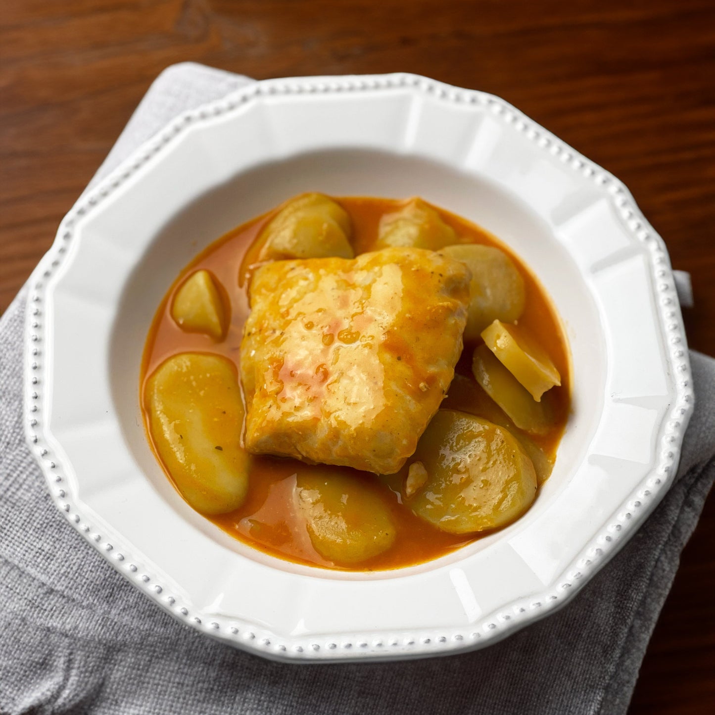 Merluza marinera con patatas