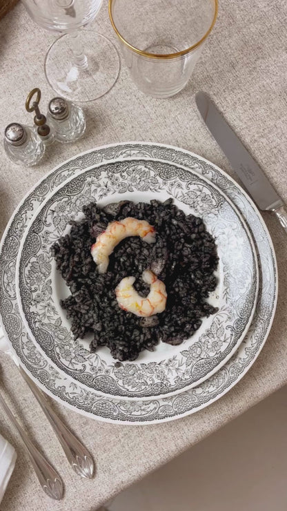 Arroz Negro con calamares y gambones